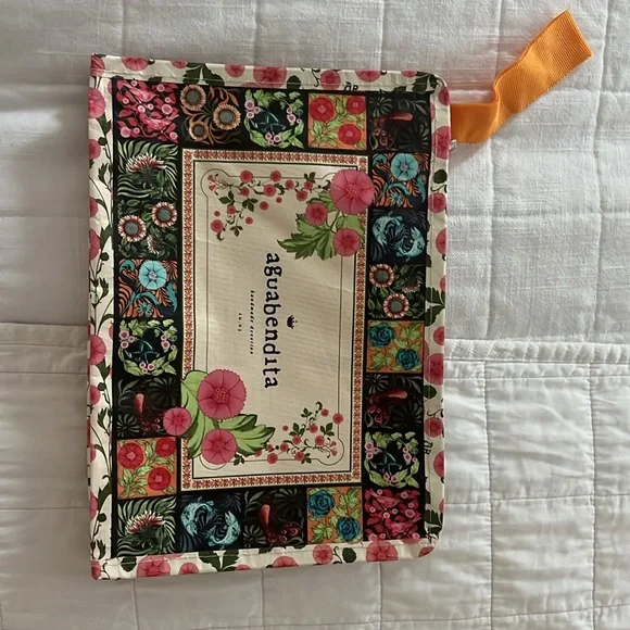 NWT Aguabendita swim sarong & bag - Picture 6 of 6